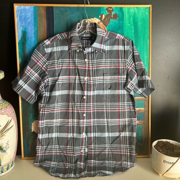 Nautica Men's Short Sleeve Plaid Shirt - Gray and Red Small - Picture 1 of 16